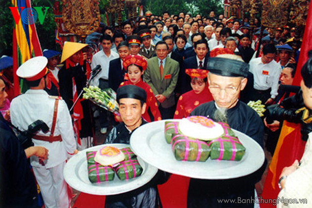 Bánh chưng - bánh dày ngon trên mâm lễ giỗ tổ vua Hùng